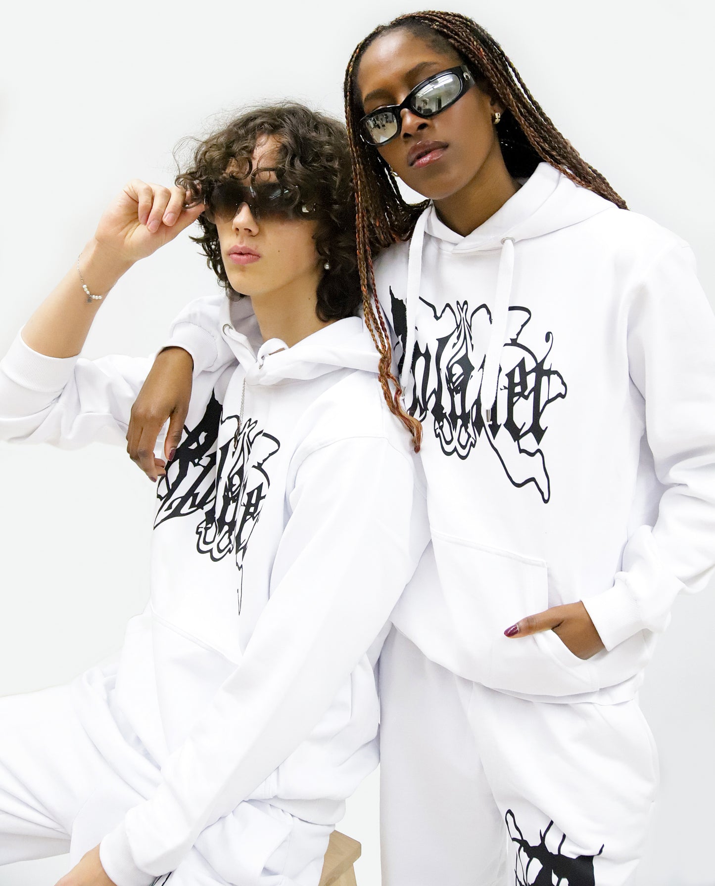 Rplanet black color big logo white hoodie