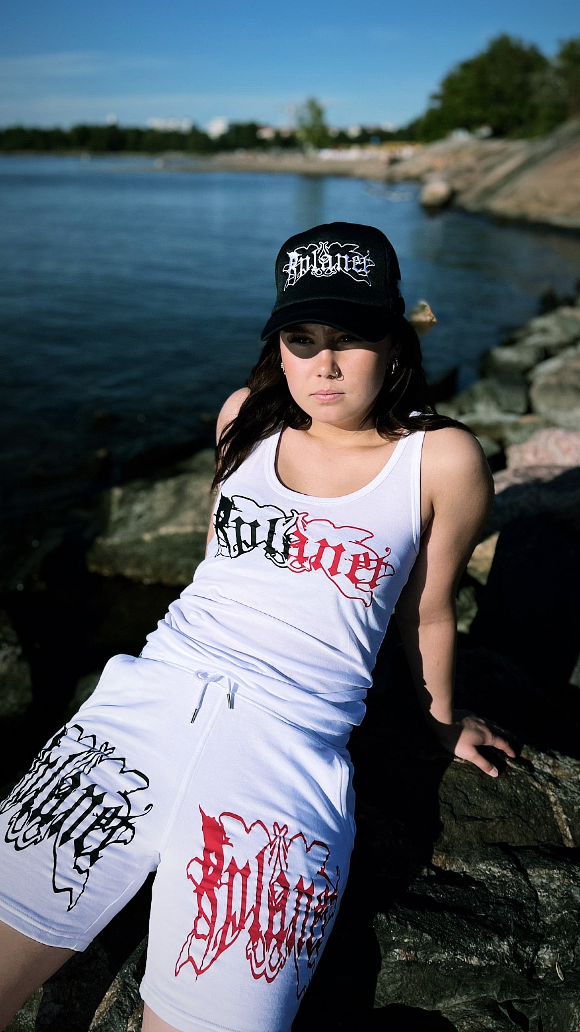 Rplanet black trucker cap