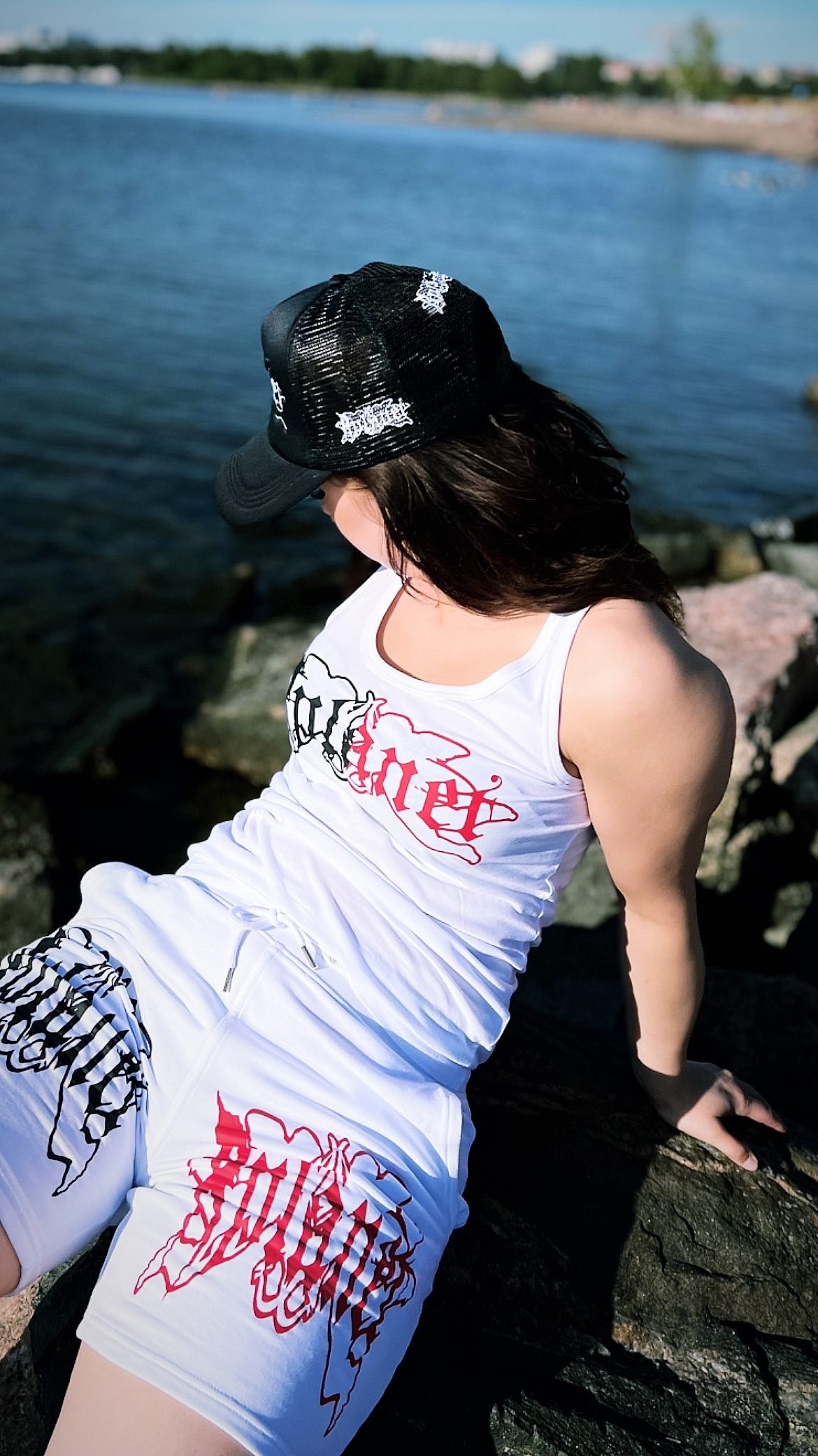 Rplanet black trucker cap